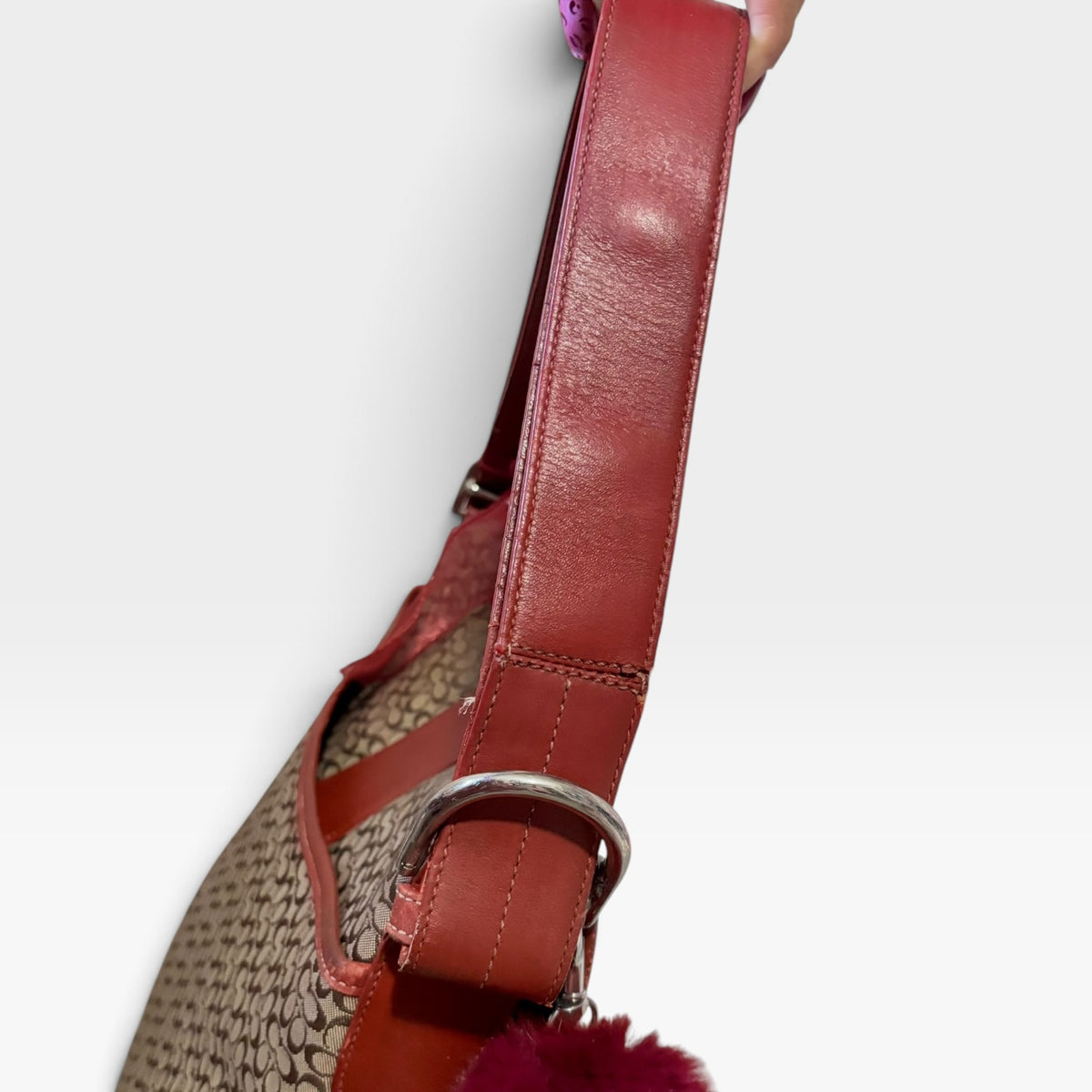 Y2K-era signature soho leather shoulder tote bag