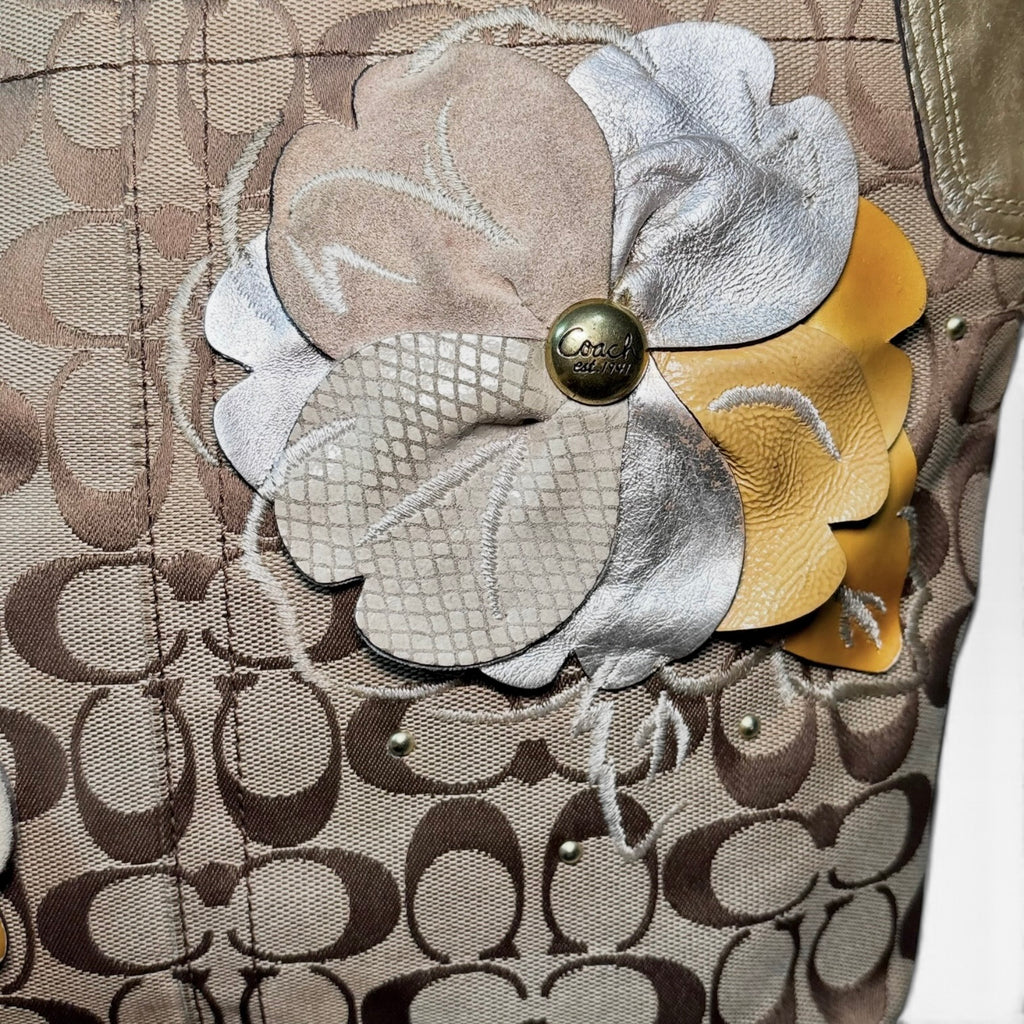 Y2K-era bleecker floral signature carly