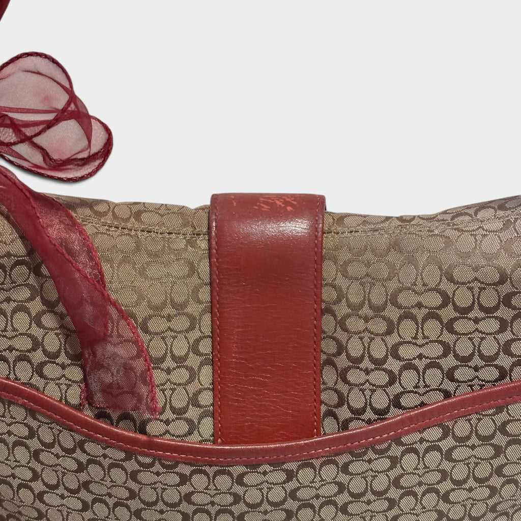 Y2K-era signature soho leather shoulder tote bag