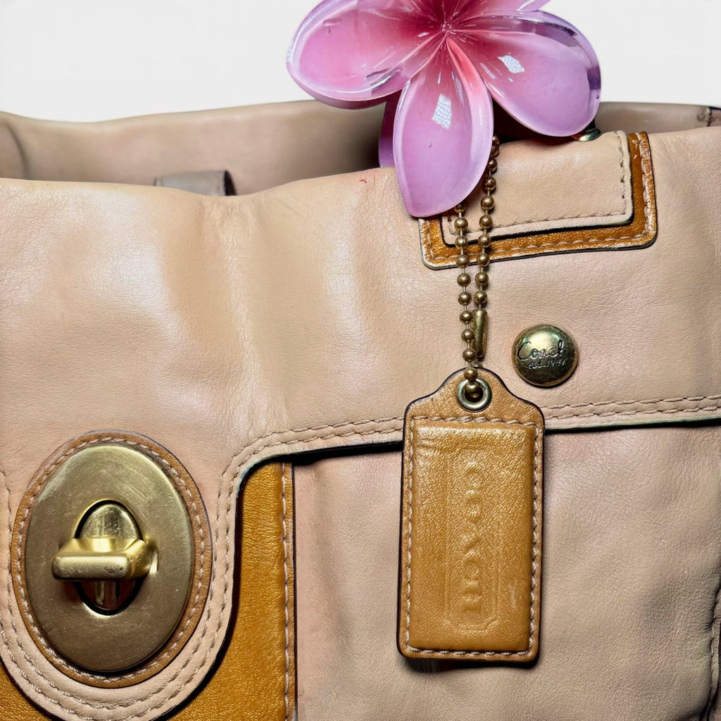 Y2K-era peyton leather carryall shoulder bag