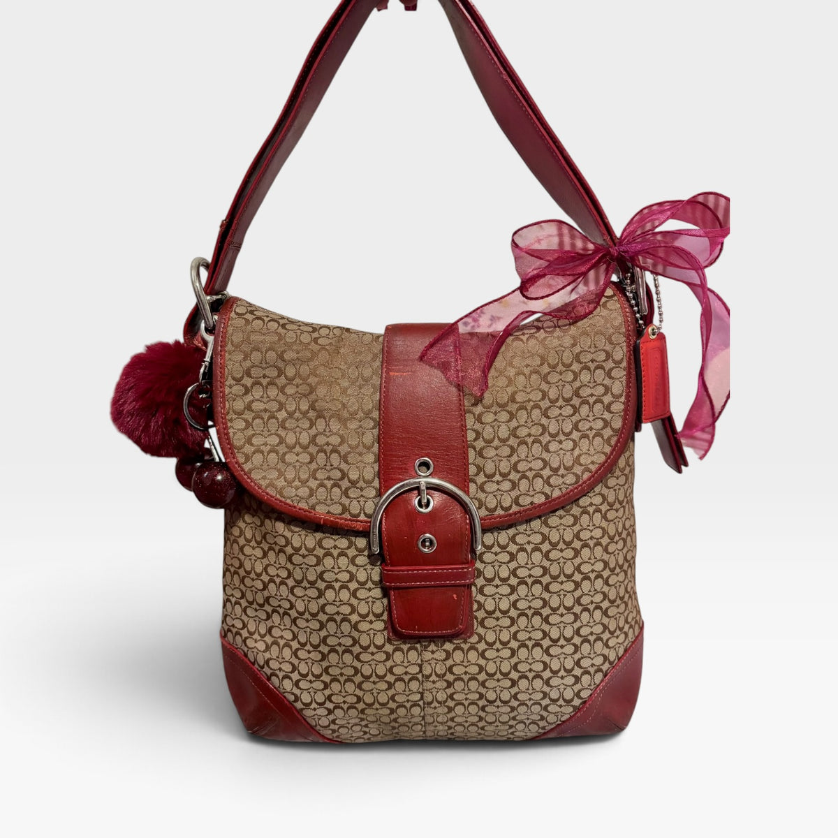 Y2K-era signature soho leather shoulder tote bag