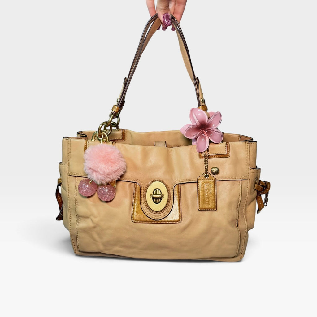Y2K-era peyton leather carryall shoulder bag